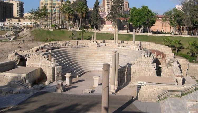 مصر-الإسكندرية-المسرح-الروماني-الأماكن-السياحية-في-الاسكندرية